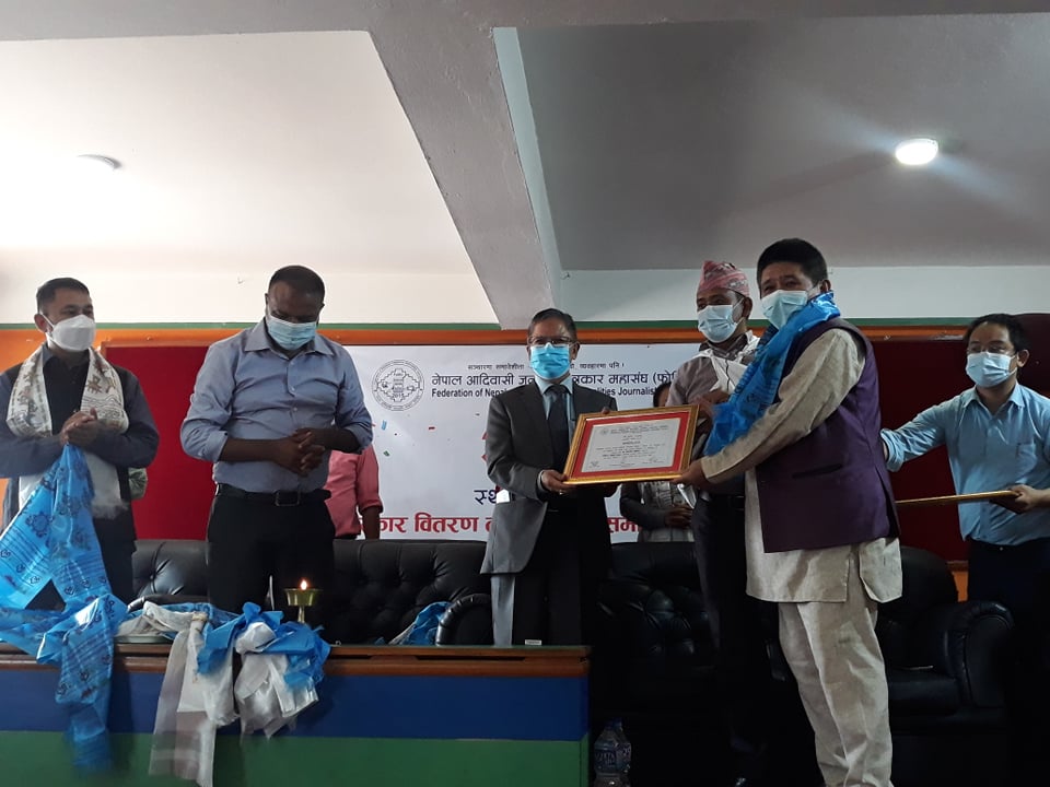 आठ जना सञ्चारकर्मीलाई फोनिज अवार्ड