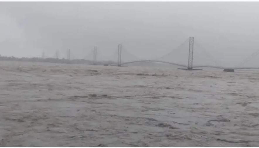 महाकाली नदिमा जलस्तर ९२ वर्ष यता कै उच्च,बनबसा पुलमा रेड अलर्ट