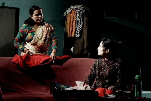 कुन्ज  नाटक घरमा `आधा-अपुरो´
