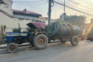 केशलिया खोलामा फोहोर फ्याल्ने तीन ट्यांकर विराटनगर महानगरको नियन्त्रणमा